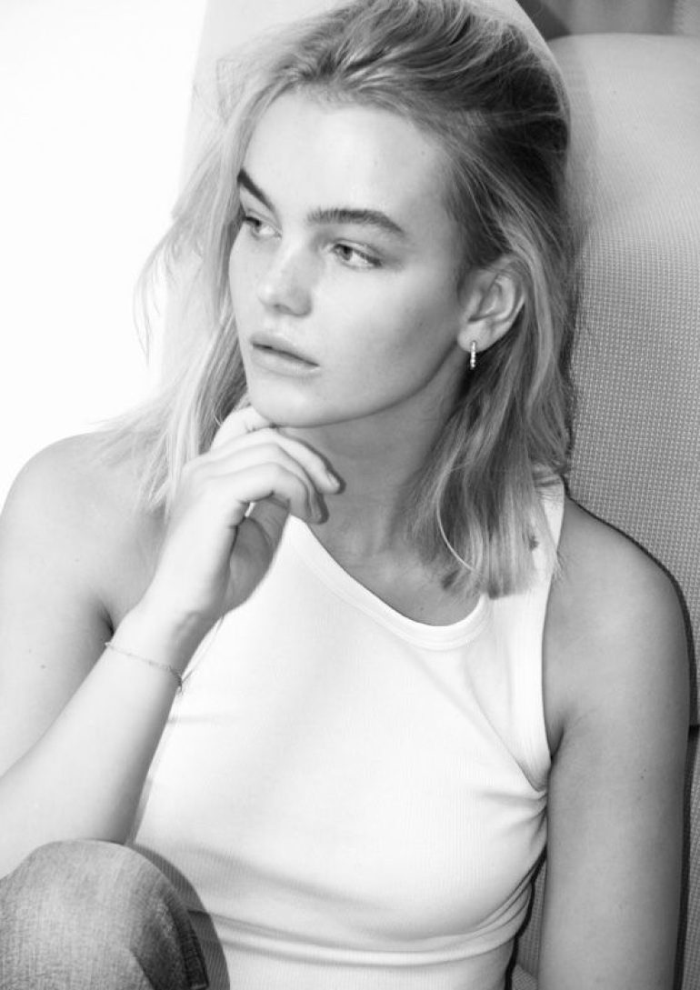 Ella Mandt book photo