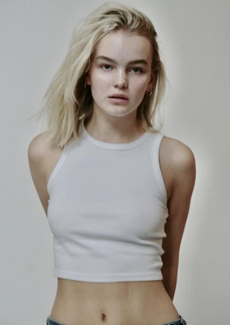 Ella Mandt book photo