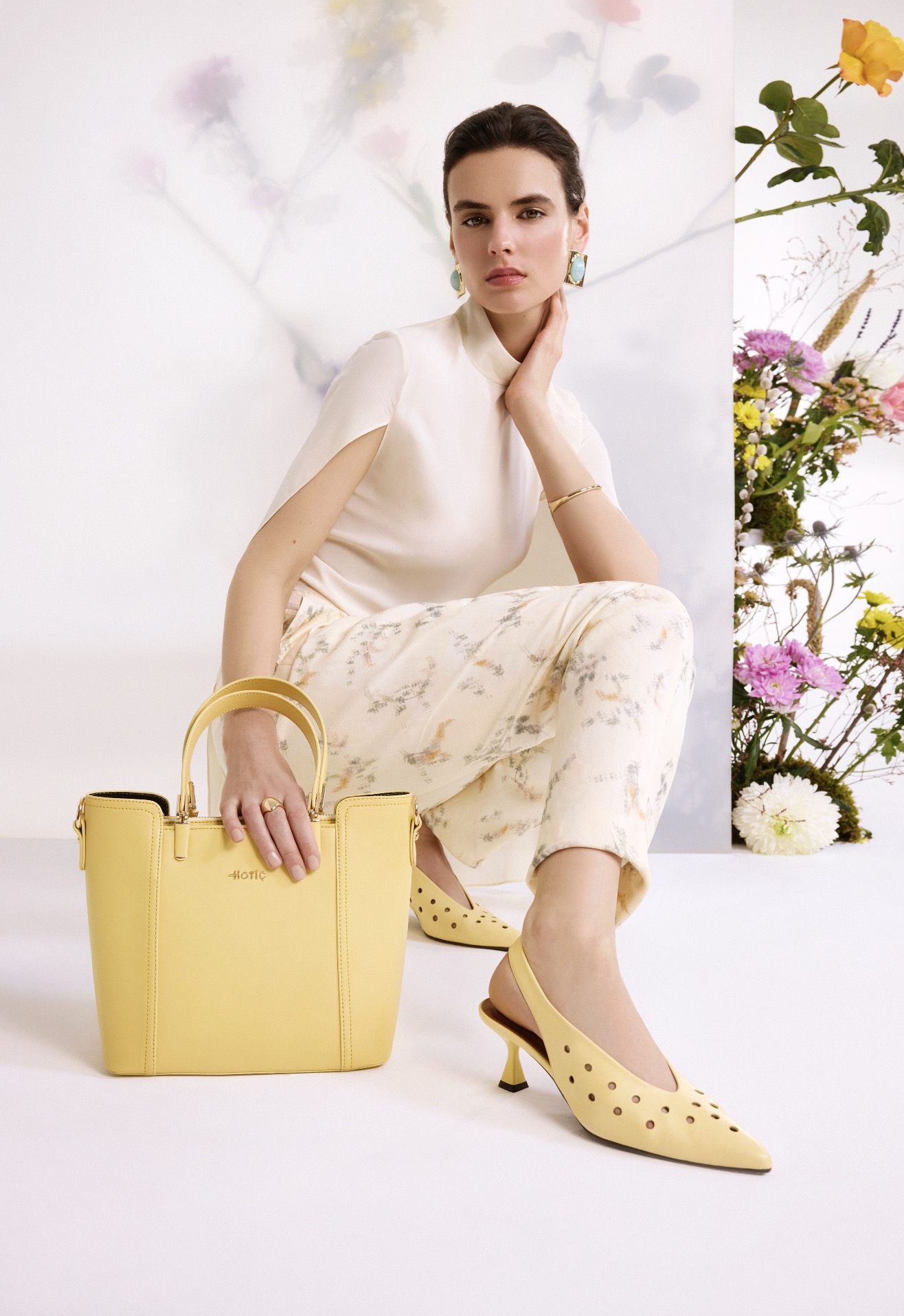 Dasha Plonas for Hotiç SS’26 news photo