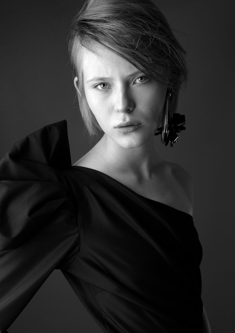 Karolina Kucinska book photo