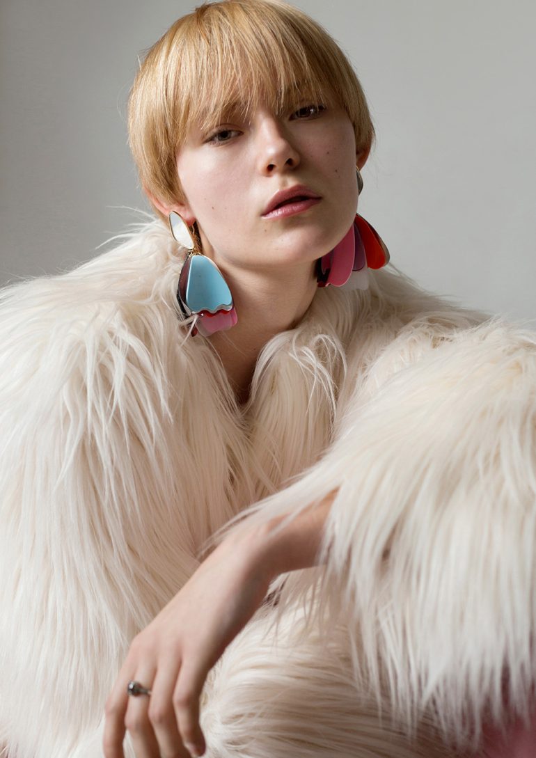 Karolina Kucinska book photo