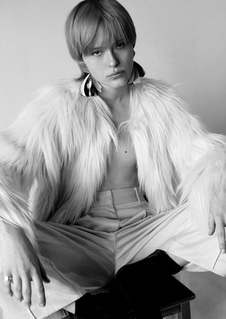 Karolina Kucinska book photo