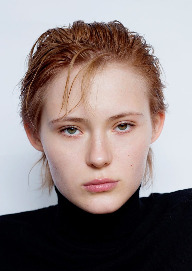 Karolina Kucinska book photo