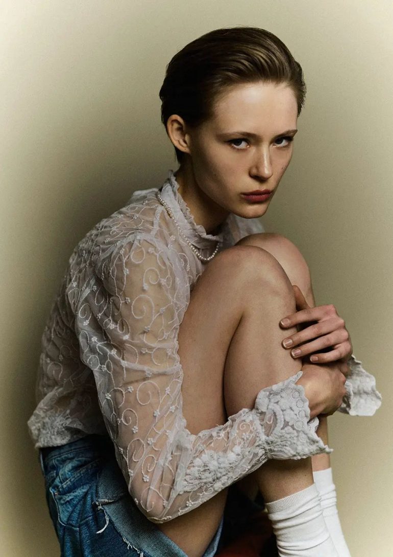 Karolina Kucinska book photo