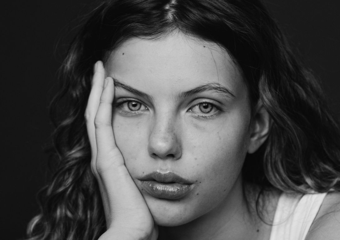 Tasya Sukhih book photo