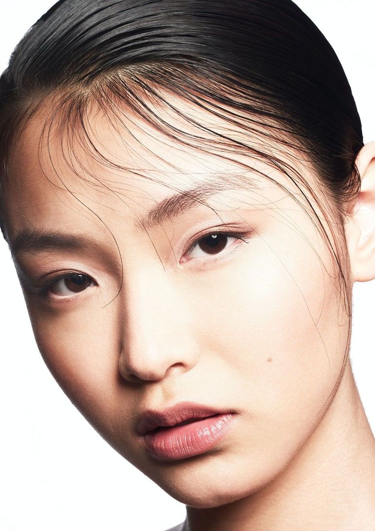 Emilie Wen Zhang book photo