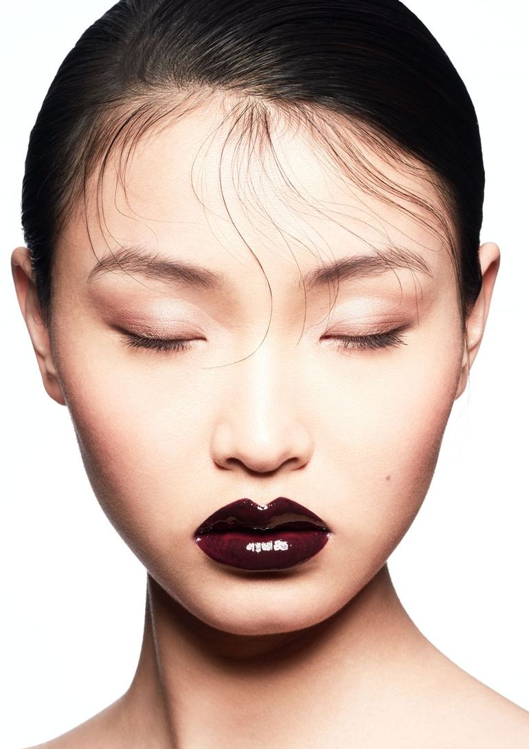 Emilie Wen Zhang book photo