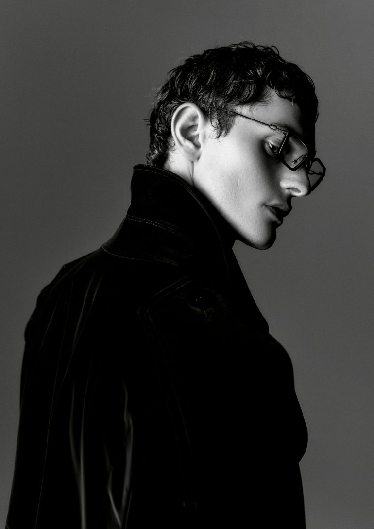 Slava Sıkorski book photo