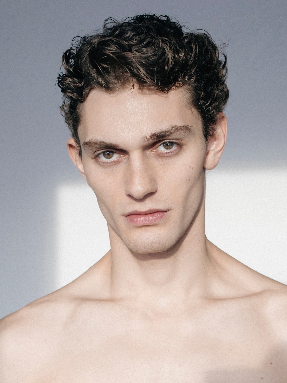 Slava Sıkorski profile