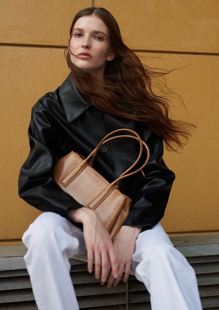 Polina Ivochkina book photo