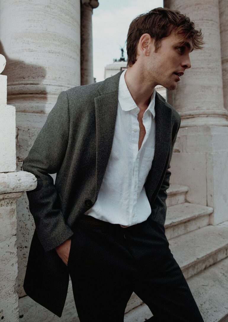 Antonio Lomar book photo