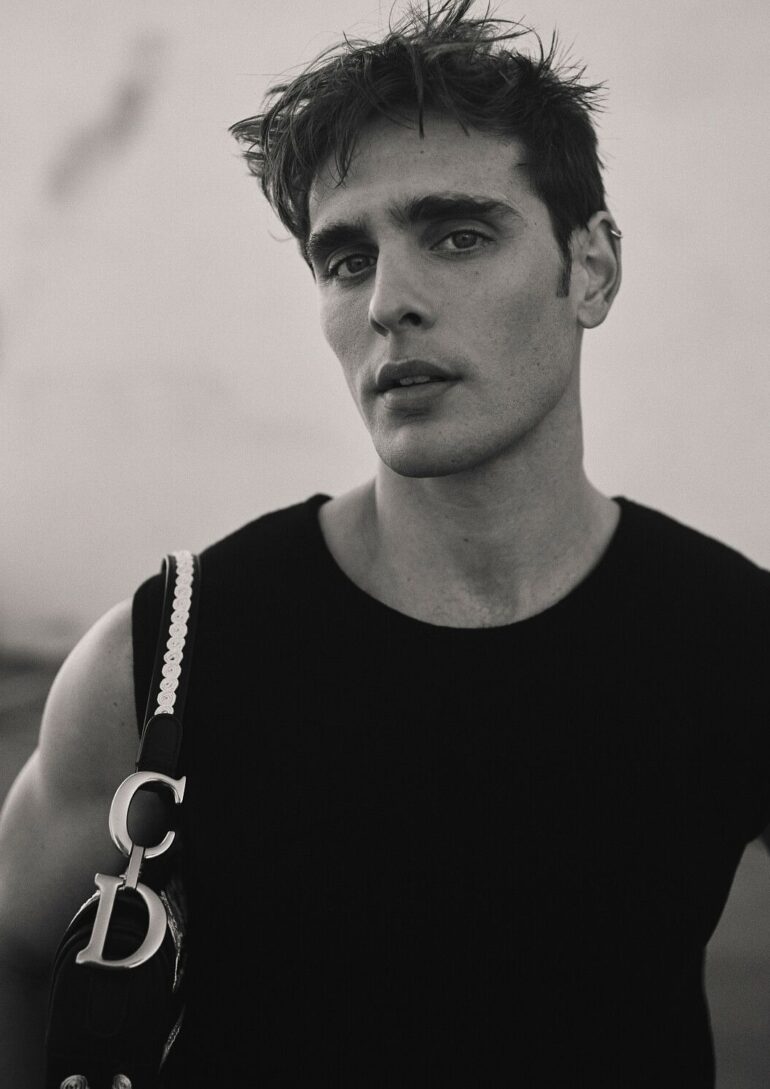 Antonio Lomar book photo
