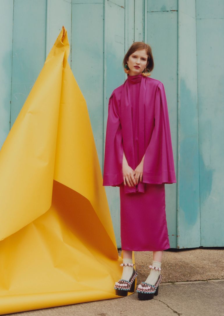 Polina Ivochkina book photo