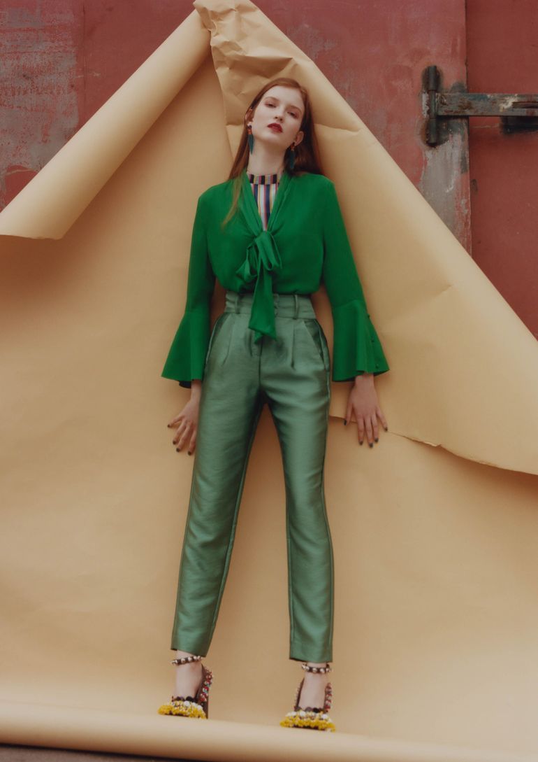 Polina Ivochkina book photo