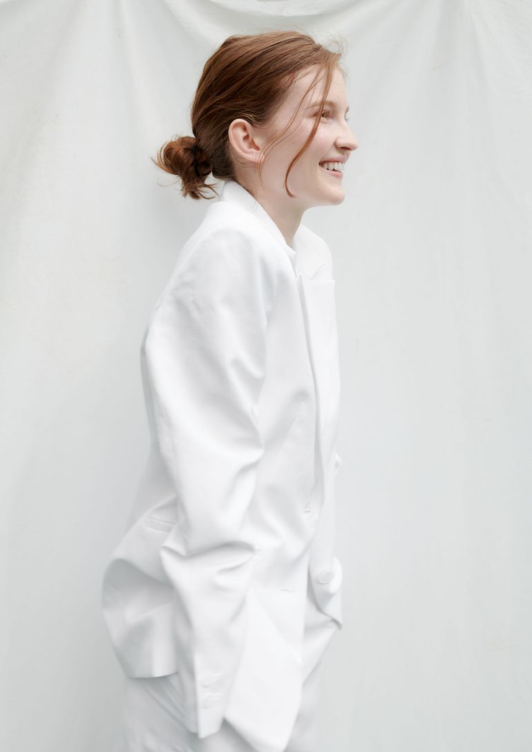 Polina Ivochkina book photo